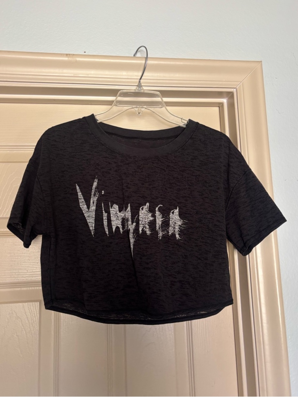 EUC Lululemon Lightest Cropped Tee Vinyasa size 2